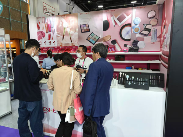 27. Bliski Wschód Beautyworld, Yoly Group czeka na Ciebie w Hall 4-D38!